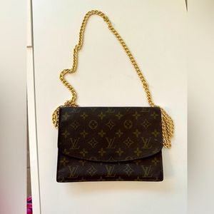 AUTHENTIC LV pochette Rabat clutch M51931 Auth 44489